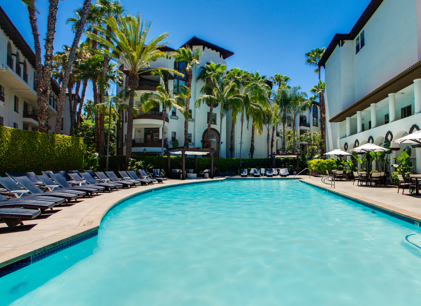 Palazzo East – Los Angeles, CA – Pool